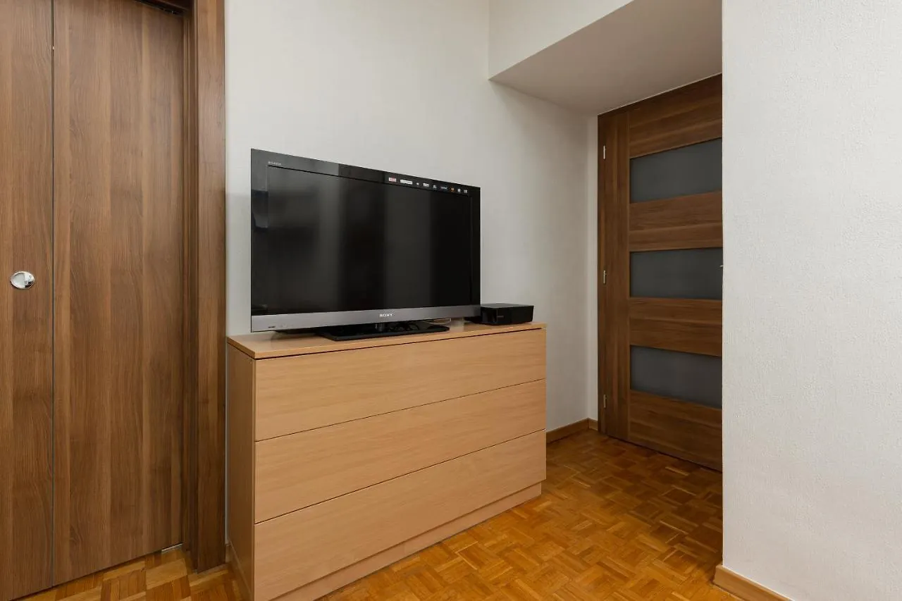 Charming Apartment Ludna By Noclegi Renters Varsovie